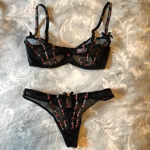 Agent Provacateur Black flowers bra and panty set